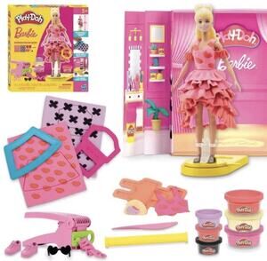 Play-Doh Barbie Designer Fashion Show Playset Doll Runway 20+ Pieces G1356